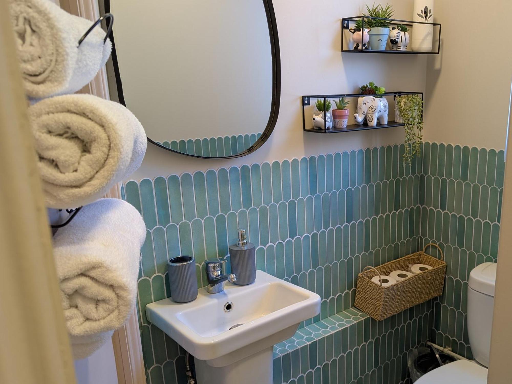 Peacehaven Retreat - 4 Minutes From The Beach! Pet Friendly! Weymouth Luaran gambar