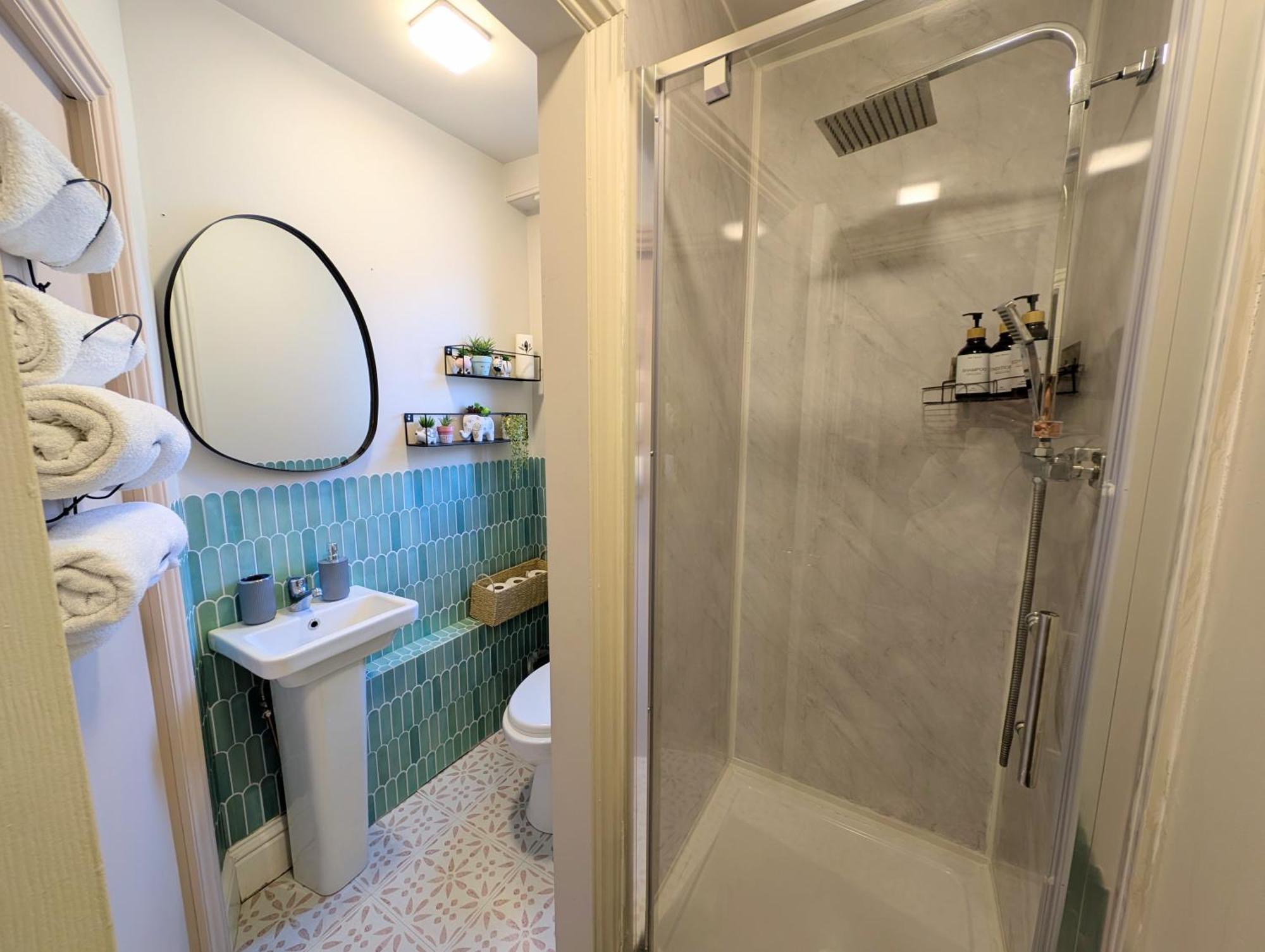 Peacehaven Retreat - 4 Minutes From The Beach! Pet Friendly! Weymouth Luaran gambar
