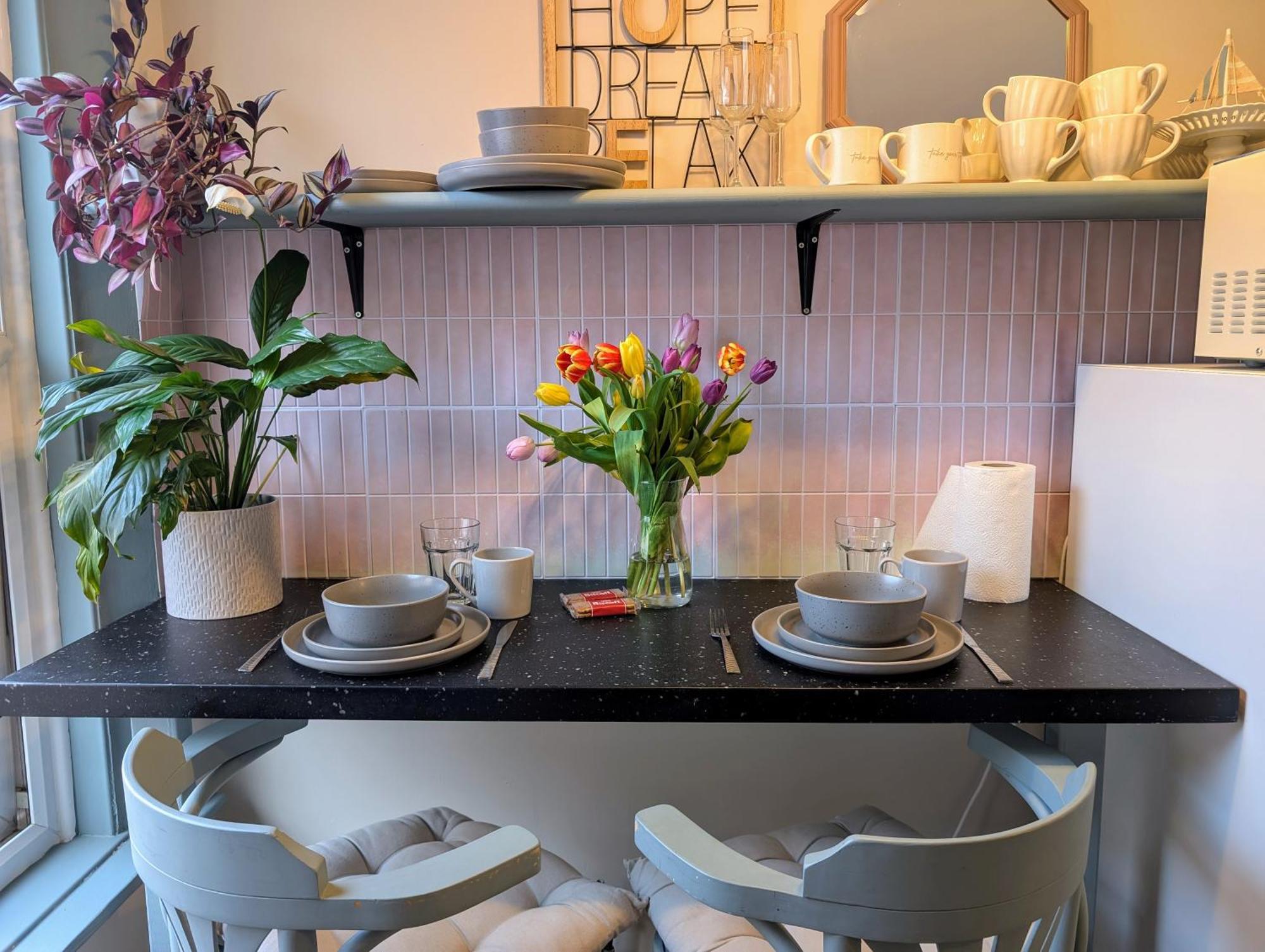 Peacehaven Retreat - 4 Minutes From The Beach! Pet Friendly! Weymouth Luaran gambar