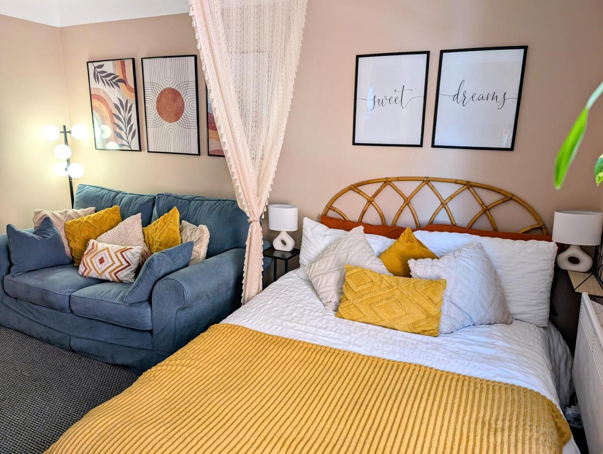 Peacehaven Retreat - 4 Minutes From The Beach! Pet Friendly! Weymouth Luaran gambar